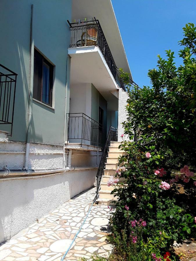 Athanasios Tsoumas Apartments 卡斯特罗西基亚 外观 照片