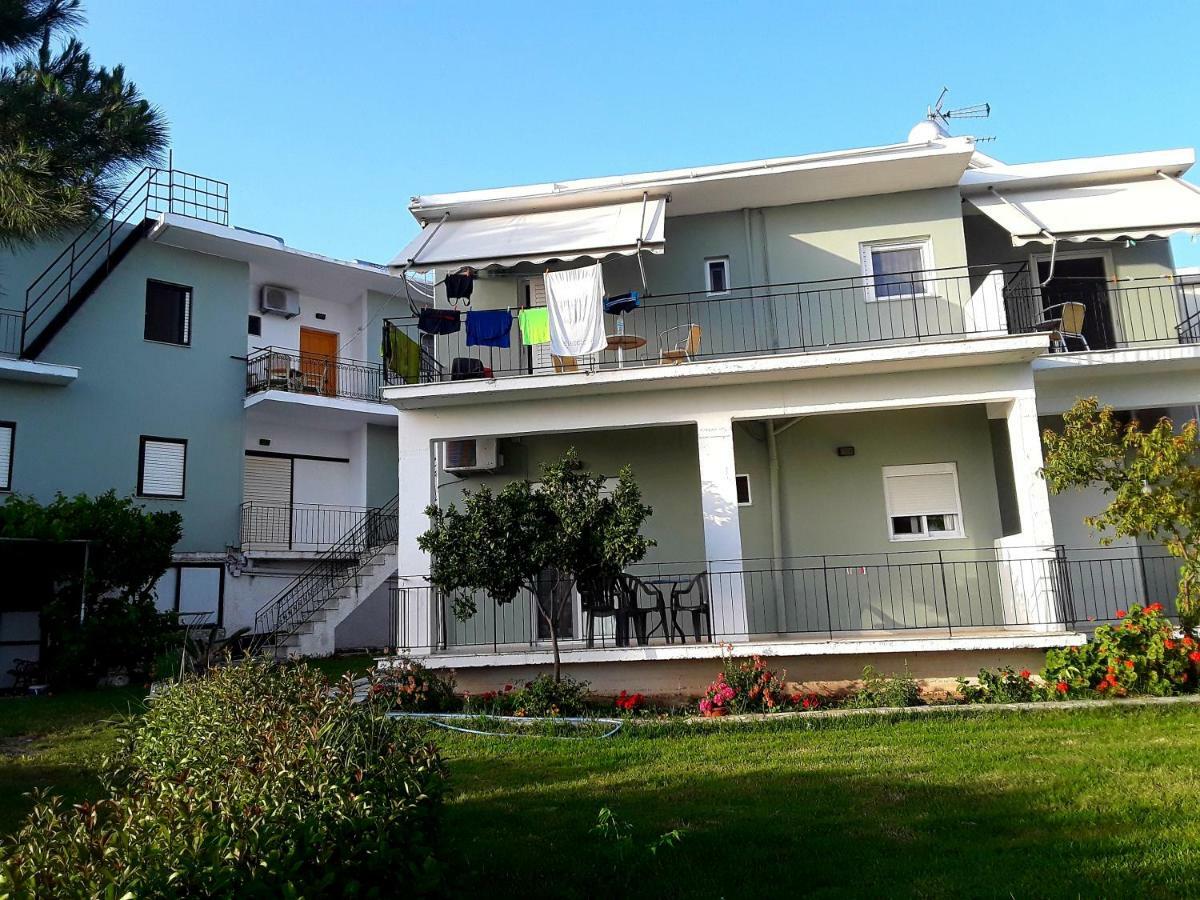 Athanasios Tsoumas Apartments 卡斯特罗西基亚 外观 照片